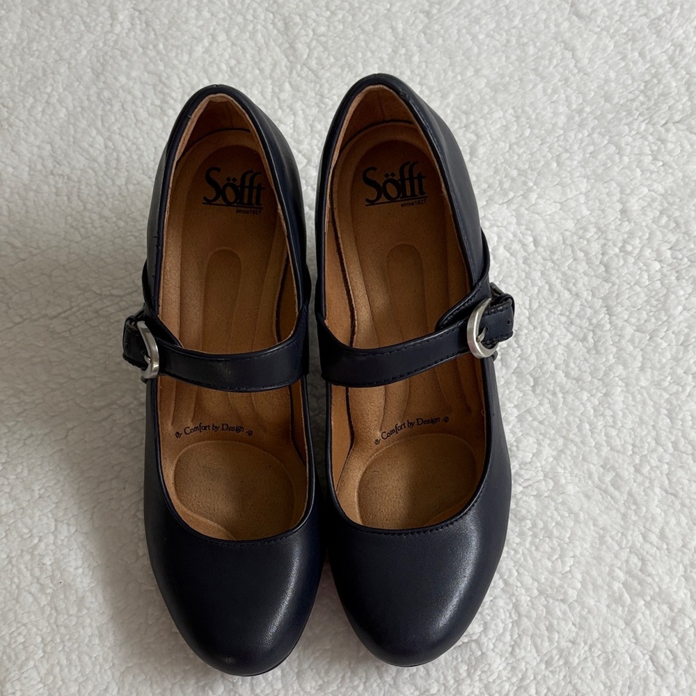 Sofft Black Mary Jane Heels